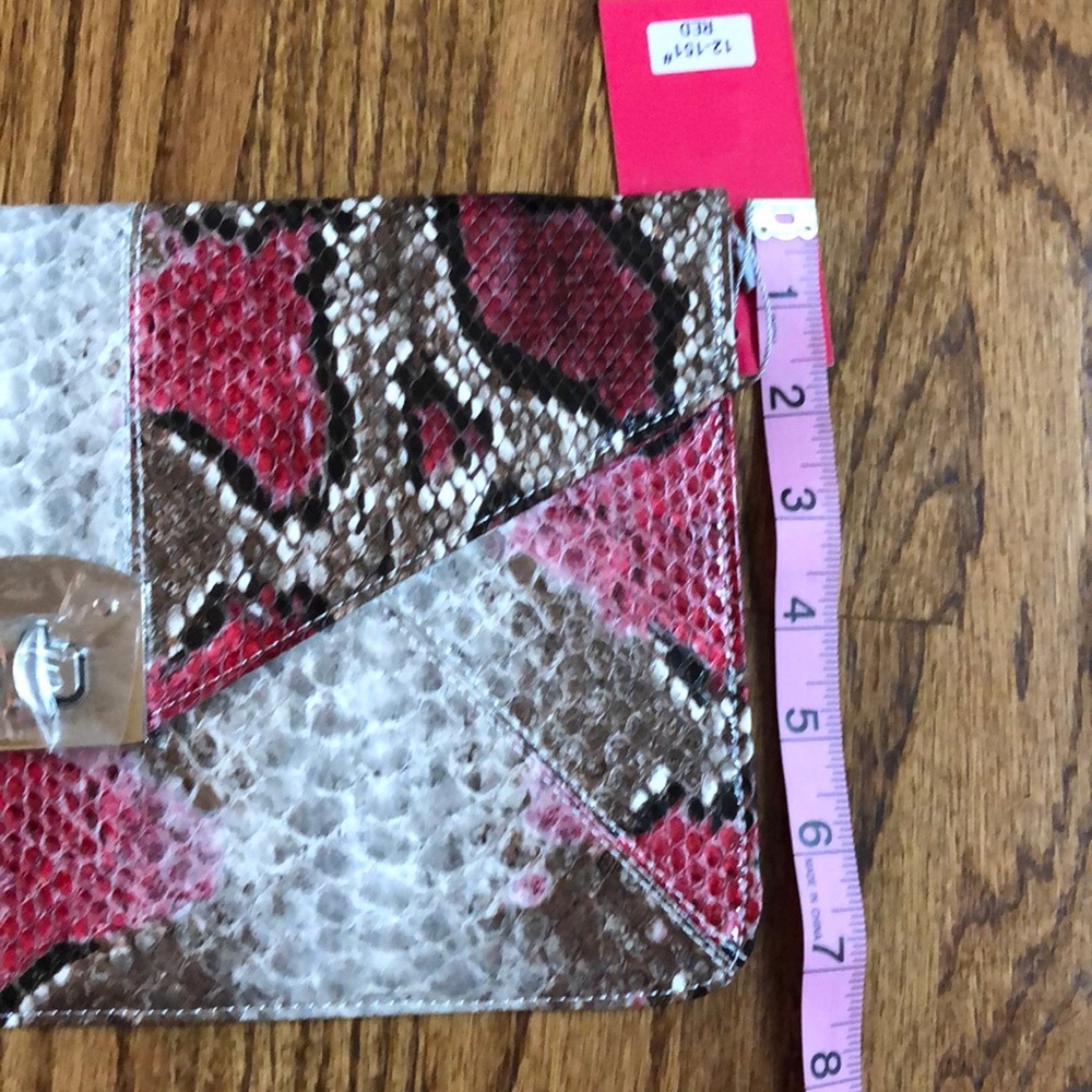 Brand new red and brown snakeskin clutch - Picture 5 of 5